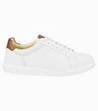 Social Sneaker in White