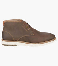 Vibe Chukka in Brown Crazy Horse